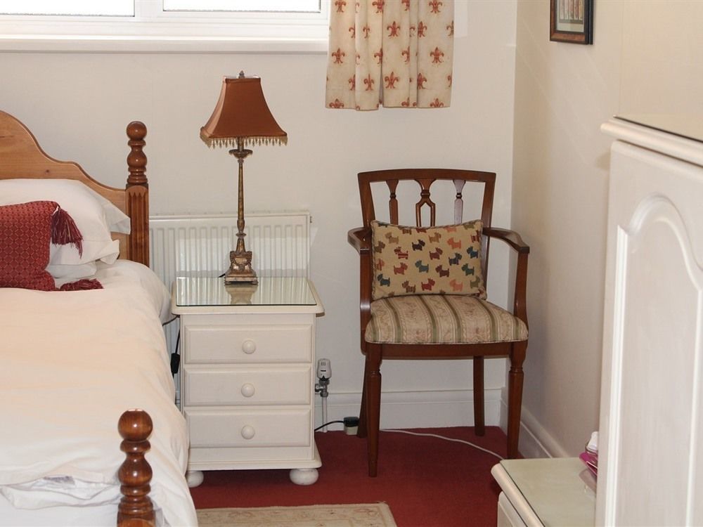 Laurels Guesthouse Witney Buitenkant foto