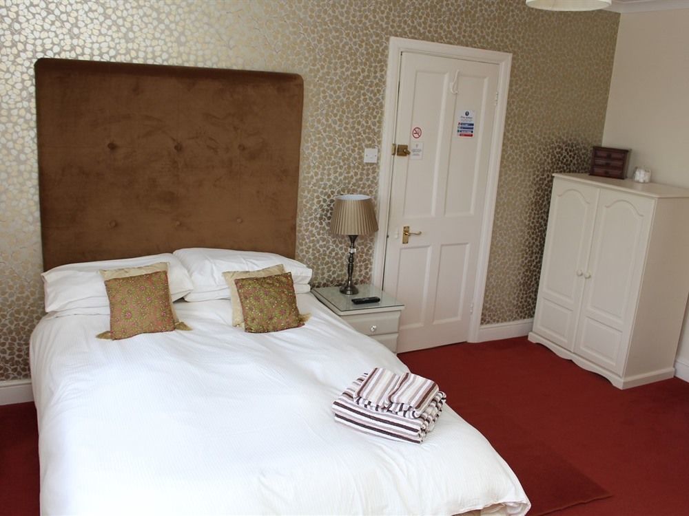 Laurels Guesthouse Witney Buitenkant foto