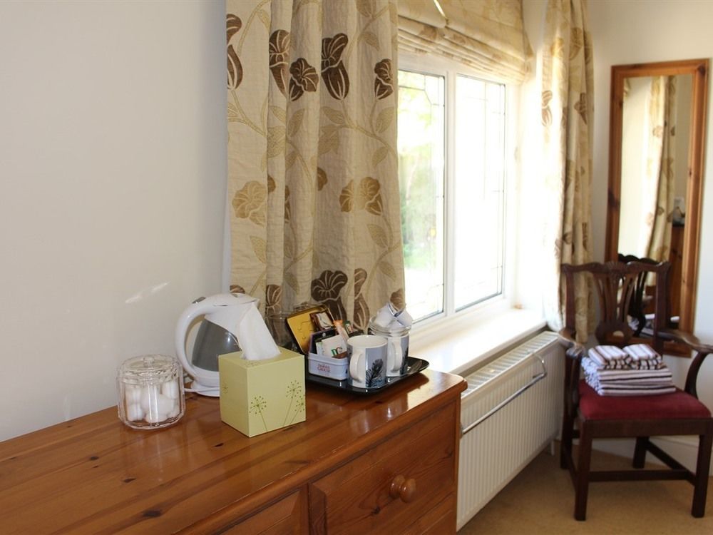 Laurels Guesthouse Witney Buitenkant foto
