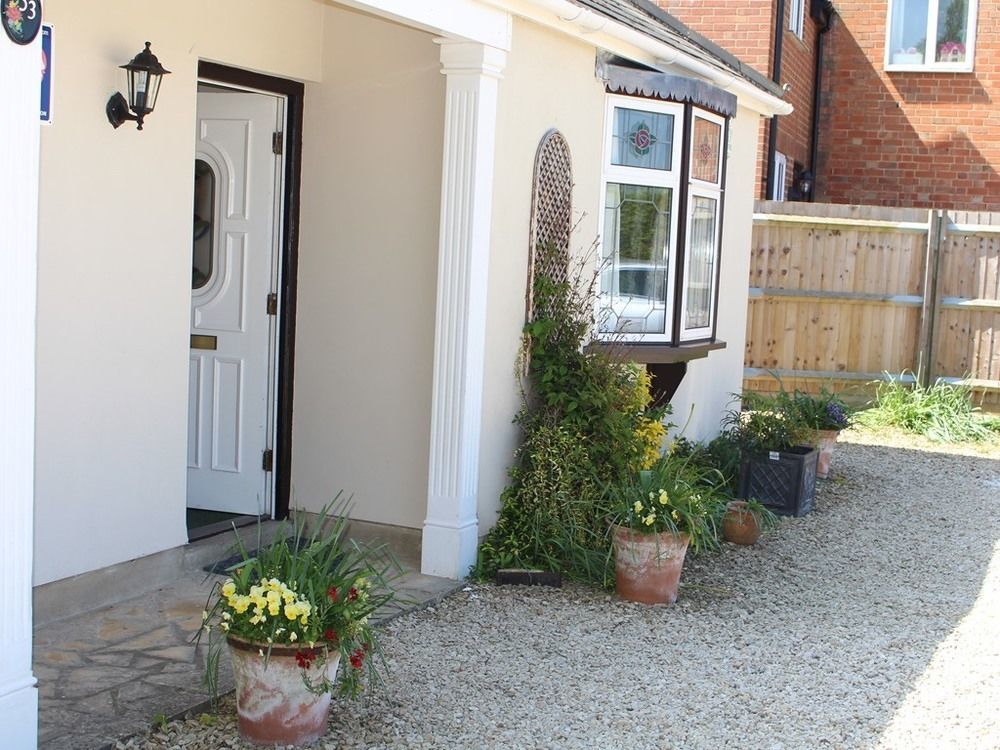 Laurels Guesthouse Witney Buitenkant foto