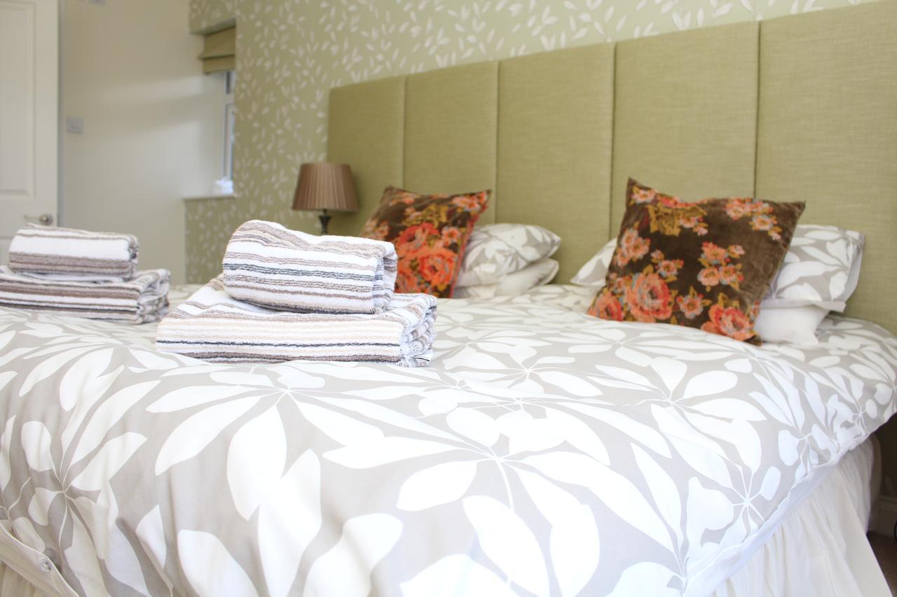 Laurels Guesthouse Witney Buitenkant foto