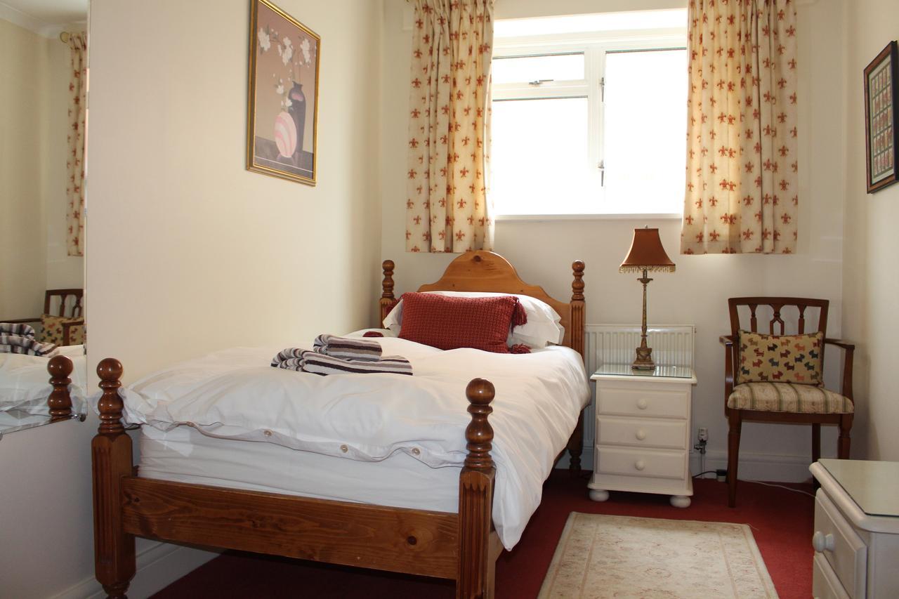 Laurels Guesthouse Witney Buitenkant foto
